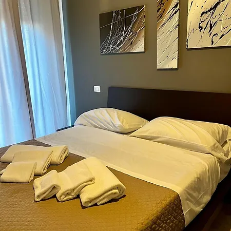 New Sea House Vicino La Spiaggia Del Lungomare * 체팔루