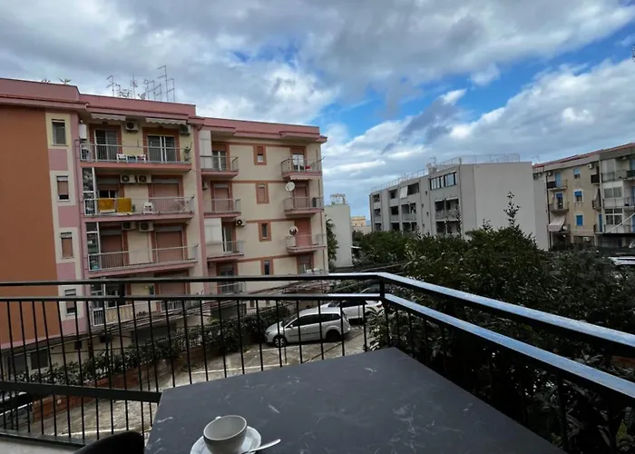 New Sea House Vicino La Spiaggia Del Lungomare Apartment Cefalù