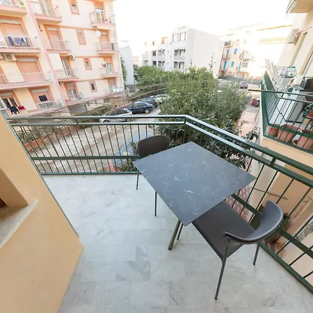 New Sea House Vicino La Spiaggia Del Lungomare צ'פאלו