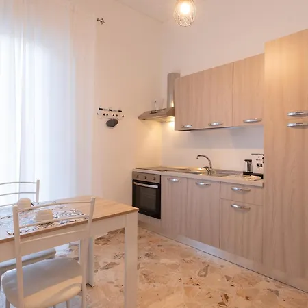 New Sea House Vicino La Spiaggia Del Lungomare דירה